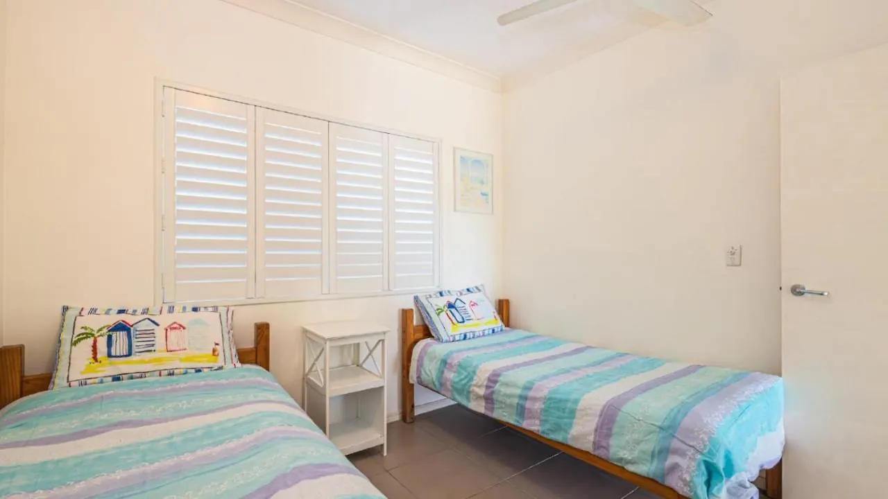 Quiet Location Across From Waterfront - South Esp, Bongaree Villa 0*,  Australia