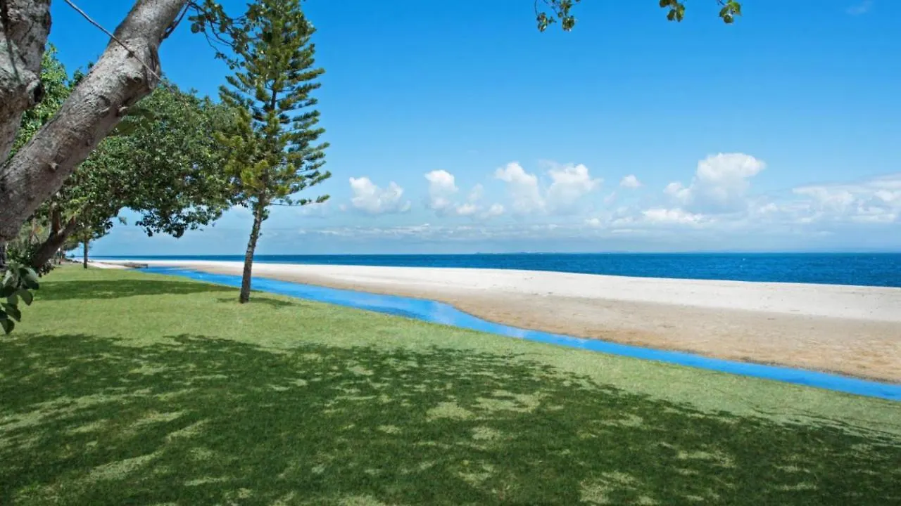 Holiday home Quiet Location Across From Waterfront - South Esp, Bongaree Villa